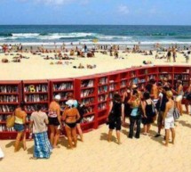 <!--:it-->LE LIBRERIE DA SPIAGGIA ARRIVANO ANCHE IN SARDEGNA<!--:--><!--:en-->THE SEA LIBRARY ARRIVE IN SARDINIA <!--:-->